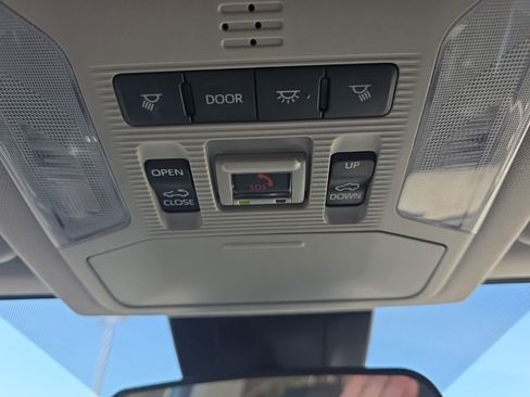 Used 2024 Toyota RAV4 XLE image 34