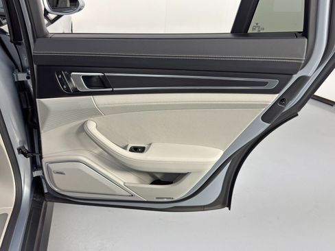 Used 2023 Porsche Panamera Platinum Edition RWD image 48