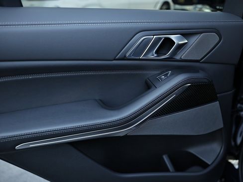 New 2026 BMW X5 M60i w/ Climate Comfort Package image 24