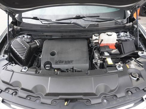 Used 2023 Chevrolet Traverse LT w/ LPO, Floor Liner Package image 23