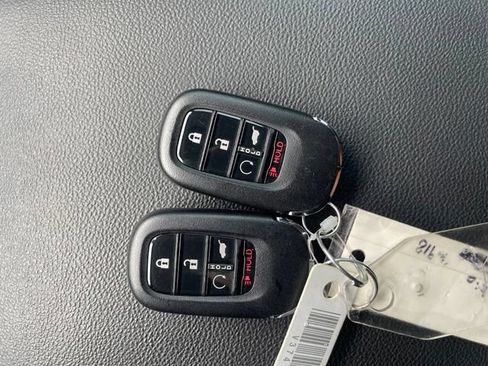 Used 2025 Honda CR-V Sport-L image 30