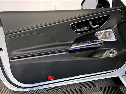 New 2026 Mercedes-Benz CLE 300 4MATIC Coupe image 11