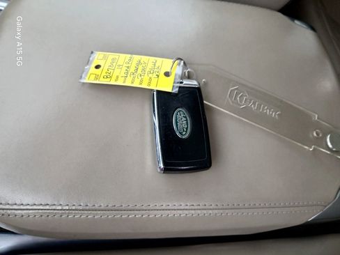 Used 2019 Land Rover Range Rover Sport HSE image 9