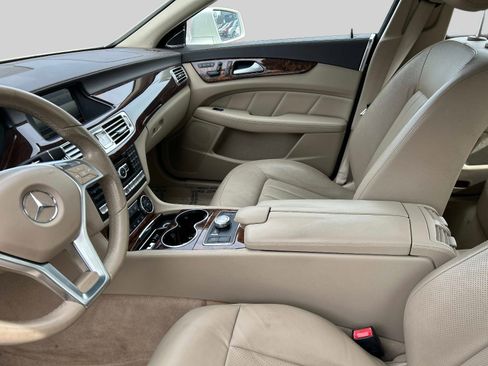 Used 2014 Mercedes-Benz CLS 550 CLS550 Coupe RWD image 21
