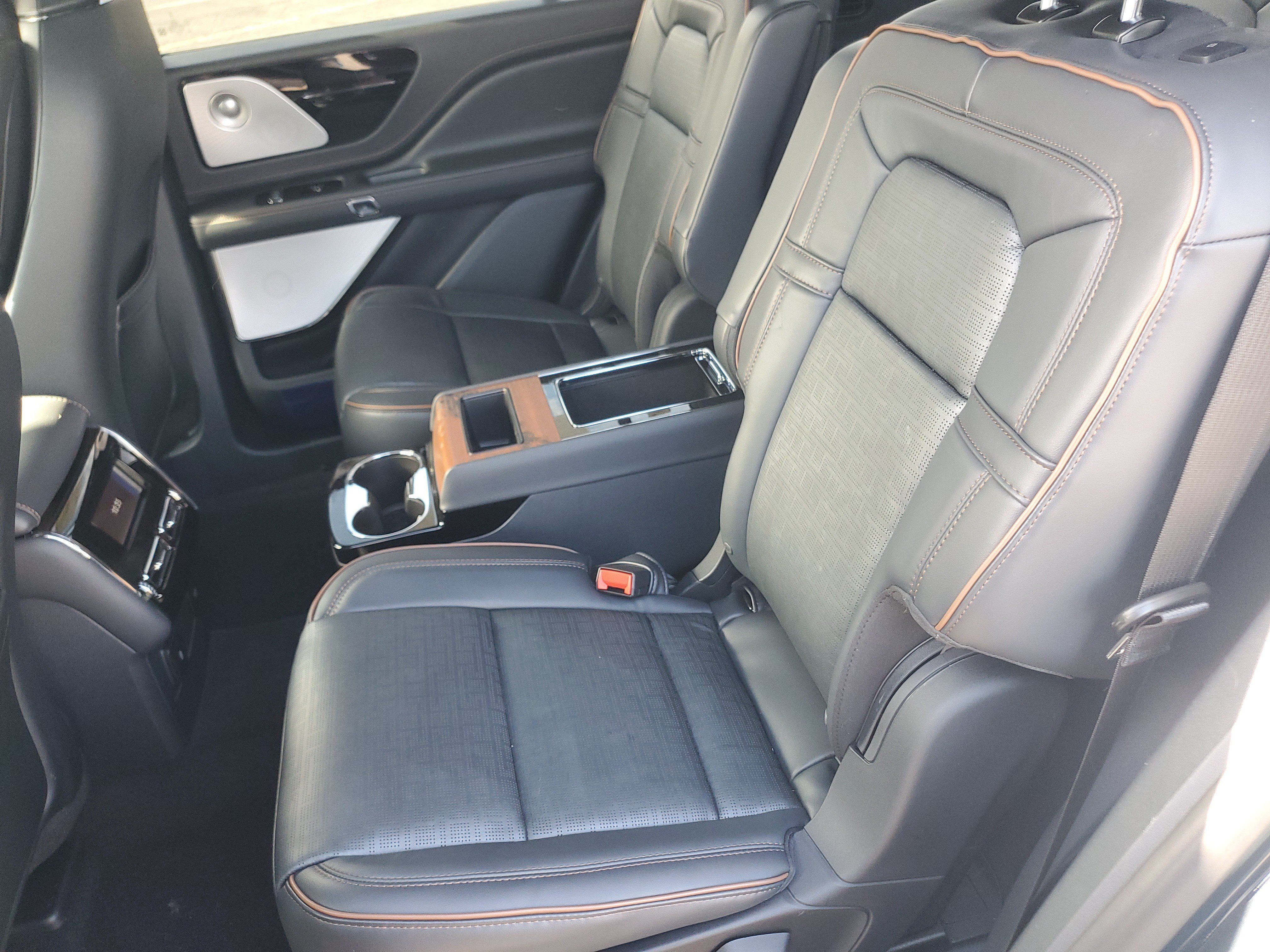 New 2027 Lincoln Aviator Black Label w/ Dynamic Handling Package AWD/4WD image 28