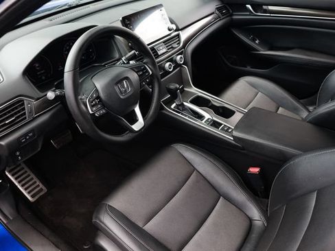 Used 2019 Honda Accord Sport image 6