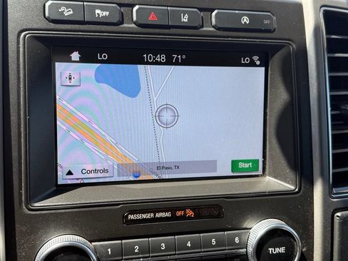 Used 2019 Ford Expedition XLT w/ Equipment Group 202A AWD/4WD image 22