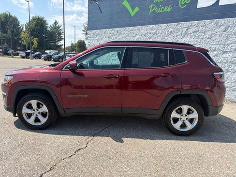 Used 2021 Jeep Compass Latitude AWD/4WD image 2
