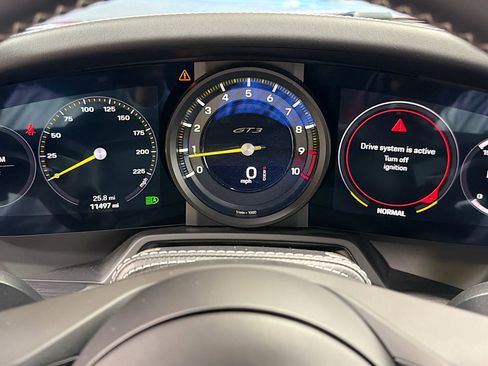 Used 2023 Porsche 911 GT3 image 34