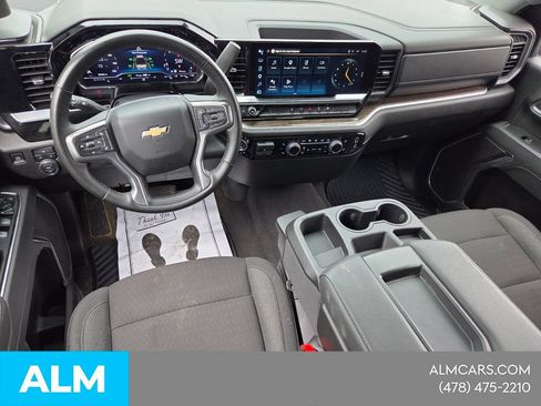 Used 2025 Chevrolet Silverado 2500 LT w/ Convenience Package AWD/4WD image 10