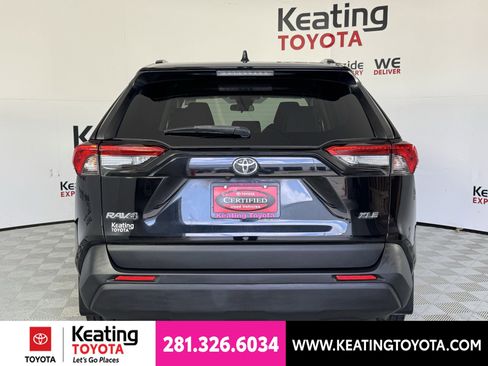 Certified 2020 Toyota RAV4 XLE Premium FWD image 7