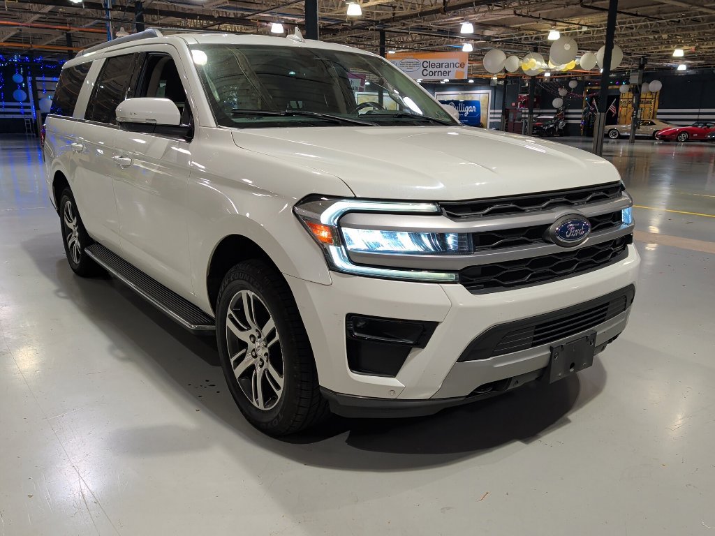 Used 2023 Ford Expedition Max XLT AWD/4WD image 7