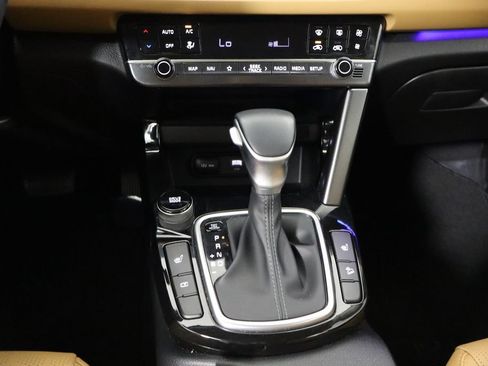 Used 2024 Kia Seltos EX FWD image 27