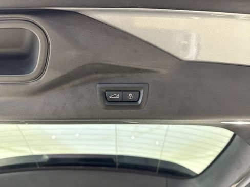 Used 2026 BMW X7 xDrive40i AWD/4WD image 36