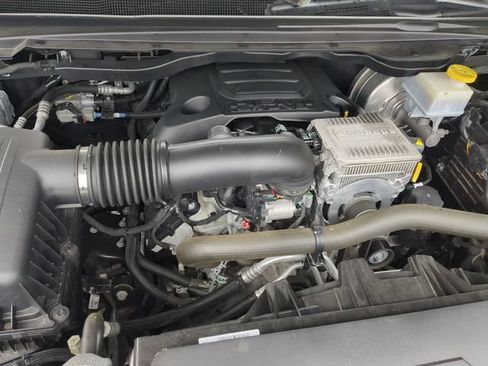 Used 2023 RAM 1500 Laramie AWD/4WD image 21