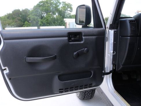 Used 2003 Jeep Wrangler Rubicon AWD/4WD image 81