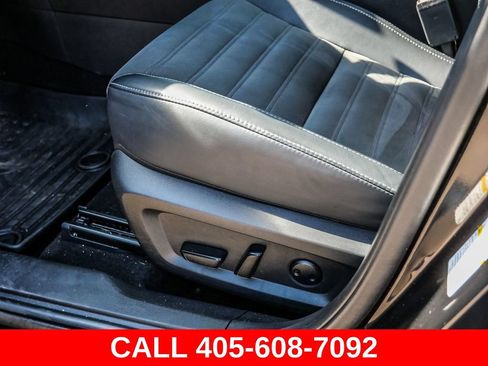 Used 2024 Mitsubishi Outlander SE FWD image 32