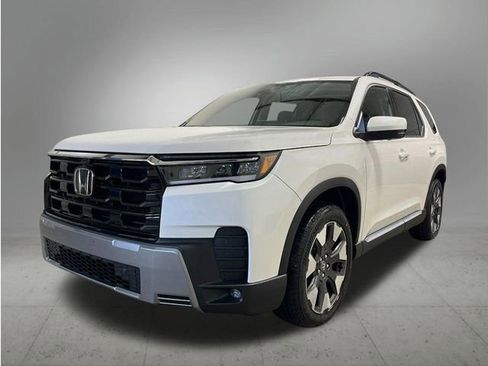 New 2026 Honda Pilot Touring image 1