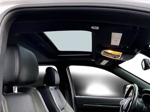 Certified 2022 Jeep Grand Cherokee Limited image 16