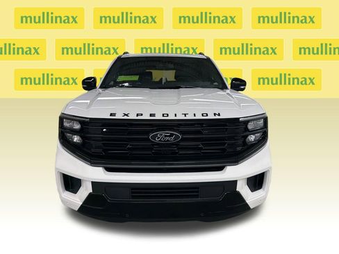 New 2026 Ford Expedition Max Platinum image 15