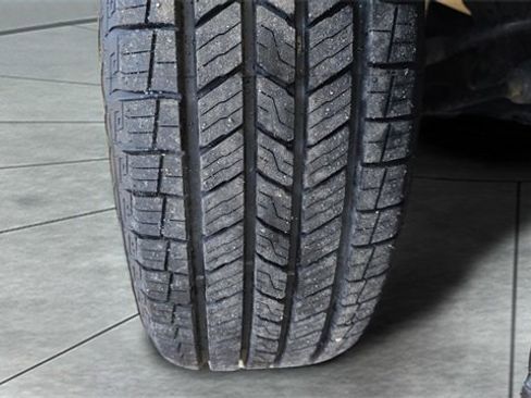 Used 2023 Ford Transit 350 XLT image 30