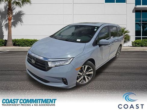 Used 2024 Honda Odyssey Touring image 2