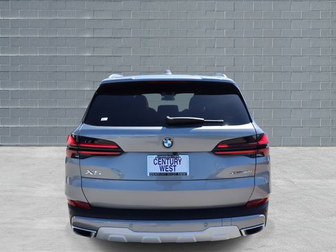 Used 2025 BMW X5 xDrive40i w/ Premium Package image 4