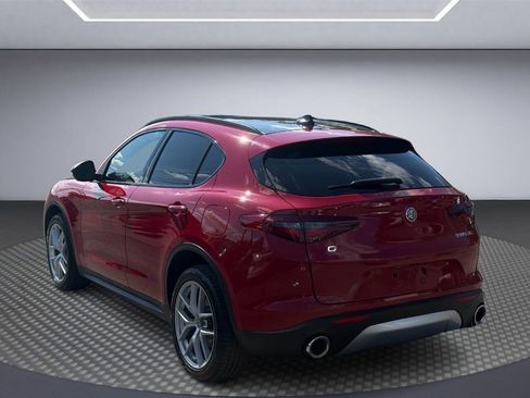 Used 2018 Alfa Romeo Stelvio Ti Sport image 5