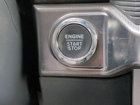 Used 2025 Ford F150 Lariat w/ Equipment Group 502A High AWD/4WD image 16
