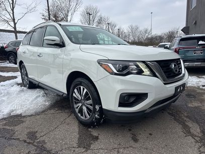 Used 2019 Nissan Pathfinder SV