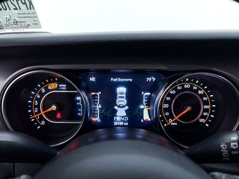 Used 2022 Jeep Wrangler Sport AWD/4WD image 29