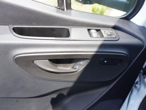 Used 2024 Mercedes-Benz Sprinter 4500 image 19