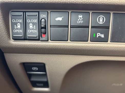 Used 2023 Honda Odyssey Elite image 23