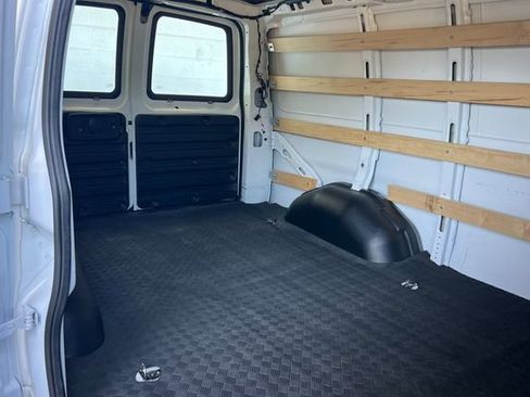 Used 2025 Chevrolet Express 2500 w/ Driver Convenience Package RWD image 17