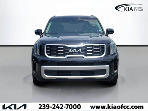 Certified 2024 Kia Telluride S w/ S Sunroof Package AWD/4WD image 2