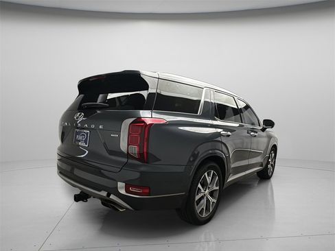 Used 2021 Hyundai Palisade Limited w/ Cargo Package image 4