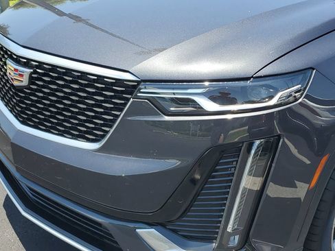 Certified 2022 Cadillac XT6 Premium Luxury AWD/4WD image 10