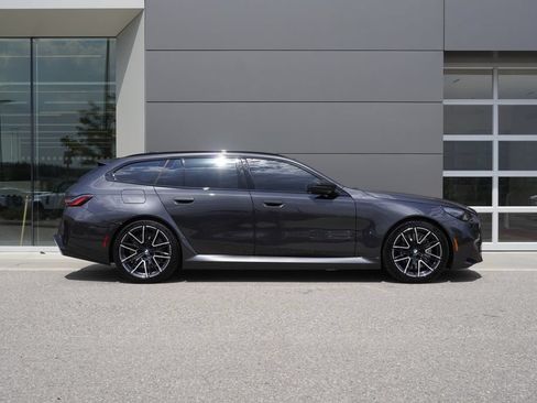 Used 2026 BMW M5 Touring AWD/4WD image 7