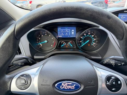 Used 2015 Ford Escape SE image 19