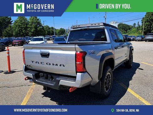 Used 2025 Toyota Tacoma TRD Off-Road AWD/4WD image 3