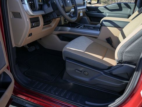 New 2026 Ford F250 XLT w/ XLT Premium Package image 18