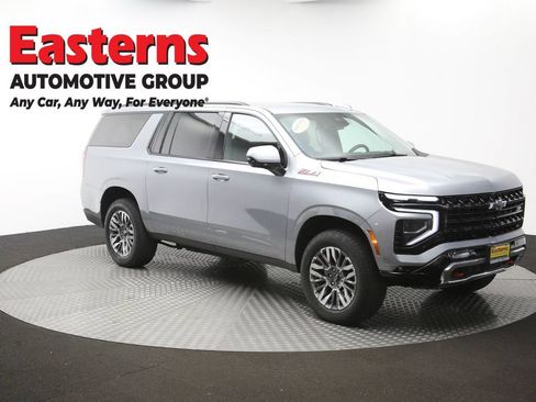 Used 2025 Chevrolet Suburban Z71 AWD/4WD image 53