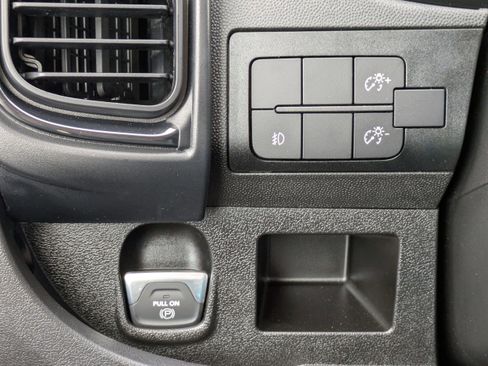 New 2026 RAM ProMaster 2500 w/ Convenience Group image 25