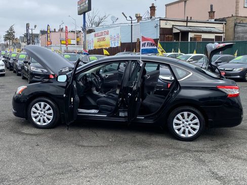 Used 2013 Nissan Sentra SV w/ Premium Pkg FWD image 5