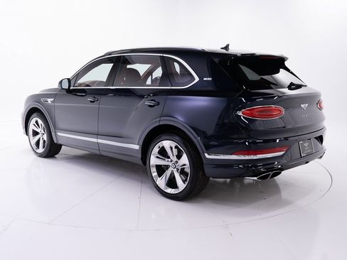 Certified 2021 Bentley Bentayga image 3