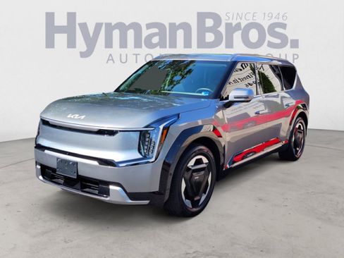 Used 2024 Kia EV9 Land AWD/4WD image 7
