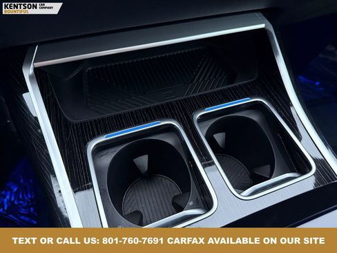 Used 2025 BMW 740i xDrive image 27