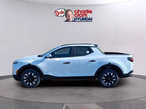 New 2026 Hyundai Santa Cruz SEL FWD image 2