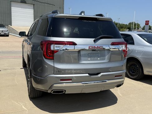 Used 2023 GMC Acadia Denali FWD image 4