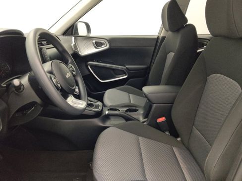 Used 2022 Kia Soul LX w/ Technology Package FWD image 17